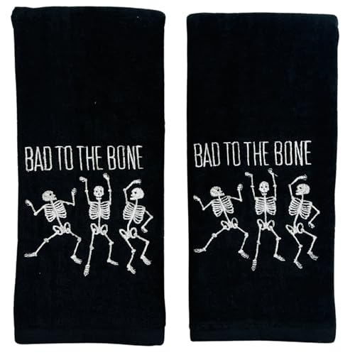 Halloween-Badetücher, 40,6 x 63,5 cm, schwarz, bestickt, Baumwolle mit Skeletten "Bad to the Bone", Set mit 2 lustigen, gruseligen Badezimmer-Dekorationen für Herbstpartys Halloween-Badetücher, 40,6 x 63,5 cm, schwarz, bestickt, Baumwolle mit Skeletten "Bad to the Bone", Set mit 2 lustigen, gruseligen Badezimmer-Dekorationen für Herbstpartys von Serafina Home