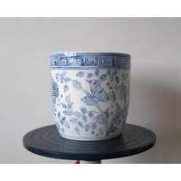 Handgemachter Keramik Übertopf, Sukkulenten Chinoiserie Topf, Blau Weißer Topf von Seraturq