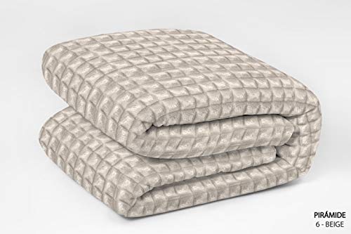 Serena Sherpa PIRAMIDE Mehrzweckdecke, Beige, 130 x 170 cm von Serena Sherpa