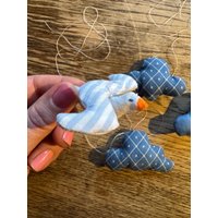 Möwe Und Drei Wolken Zum Aufhängen An Der Decke. Kinder Babies Deko Wölklein Mini von SerenoDesigns