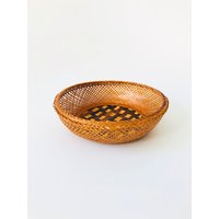 Kreisgeflochtenes Tablett von SergeantSailor
