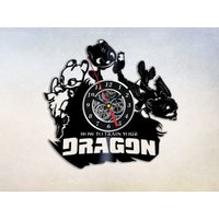 Drache Vinyl Wanduhr, Geschenkideen Für Kinder, Kinderzimmer Ohnezahn Hiccup Light Fury Wandkunst Geschenk, Kindergeburtstag Kunst Dekoration von SergioArtStudio