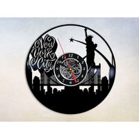 New York City Vinyl Wanduhr, Wandkunst Dekoration, Geschenkideen, Ornament von SergioArtStudio