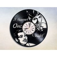 Peter Und Ellie Schallplatten Wanduhr, Geschenk Für It Happened One Night 1934 Vintage Film Liebhaber von SergioArtStudio