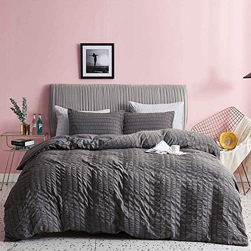 Seersucker Bettbezug mit Kissenbezügen, 100 % Baumwolle, Fadenzahl 200, Weiß | Silber | Anthrazit | Rosa | Grau Bettwäsche-Sets für Doppelbett, King-Size, Super-King-Size-Größe (Anthrazit, Doppelbett) von SeventhStitch