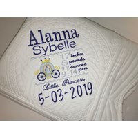 Personalisierte Heirloom Baby Quilt, Girl Prinzessin Carriage Birth Statistica Ankündigung Andenken Quilt Decke von SewCuteBabyQuiltsUS