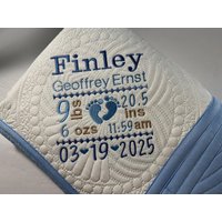 Personalisierte Heirloom-Baby-Quilt Mit Geburts-statistiken, Baby-Jungen - Oder Mädchen-Fußabdrücken Heirloom-statistik-Ankündigungs-Decke von SewCuteBabyQuiltsUS