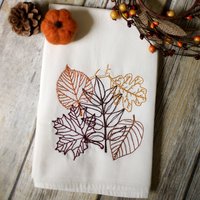 Herbst Blätter Bestickt Geschirrtuch, 30x30 Mehlsack Handtuch, Saisonales Küchen Dekor, Gastgeschenk, Danksagung von SewMuchMoreStore