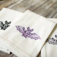 Mit Spitze Fledermaus Bestickt Geschirrtuch, 30x30 Gesticktes Mehlsack Handtuch, Herbst Saisonales Küchen Dekor, Gastgeschenk, Gastgeschenk von SewMuchMoreStore