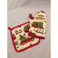 Frohe Feiertage Weihnachten Wohnmobil Und Auto Isoliert/Gesteppt Topf Halter Ofen Handschuh Set von Sewmanydeals