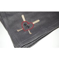Gestickte Fleece Stadiondecke Personalisiertes Baseball Geschenk von Sewmuchfunstuff
