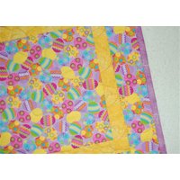 Bunte Ostern Ei Tischläufer/Reversible/Shady Frühling Quilts von ShadySpringQuilts