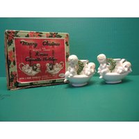 Napco Merry Christmas "xmas Kerzenhalter Set Of Two" Original Von Norton - in Box Datiert 1960 Polkadot Engel Umrandet Einen Taper Halter von ShakenRarelyStirred