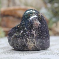 Aaa + Trauben Achat Kristall Geschnitztes Herz Mit Druzy, 150 Ml, Poliertem Dunkelviolett Und Türkis Kristallherz Aus Indonesien von ShamanicCrystals