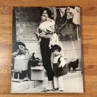 Vintage 17 1/2 "x 22" Fotografie Auf Holz Montiert . Eine Frau Mit Ihren Kindern Im Fernen Land Viet Nam? von ShamrocktreasuresII