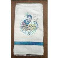 Bunt Pfau Besticktes Handtuch - Küche Oder Bad Housewarming Geschenk von SharisSudsNStuff