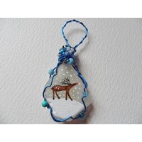 Rudolph Sea Glass Ornament, Handbemalt von ShePaintsSeaglass
