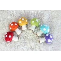 Regenbogen Pilze - 6Er Set Regenbogen Pilze - 6Er Set von SheepFarmFelt