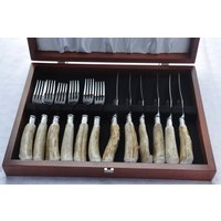 Six Pairs New Hump Back Echte Hirsch/Geweih Henkel Steak Messer Und Gabeln Silber Ferrule Made Sheffield England Cased von SheffieldCutleryShop
