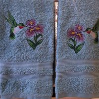 Kolibri Handtuch Set Mit Iris von SherrieCreatesQuilts