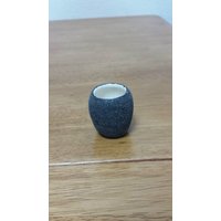 Keramik Tiny Black Sandstone Vase | #341E - Klare Glasur Auf Der Innenseite von SherrysCeramicCrafts