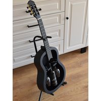 Handgefertigter Weinflaschenhalter in Gitarrenform - Mini Bar Gitarren Weinhalter Einzigartiges Weinregal Wunderbares Wohnaccessoires -Geschenkidee von Sheveley