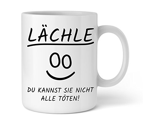 Shirtinator Geschenk Kaffee-Tasse mit Spruch I Lächle du kannst sie nicht alle töten I Geschenkidee-n Büro Kollegen Frauen Geschenk schwarzer Humor von Shirtinator