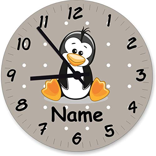 ShirtInStyle Wanduhr Kinderzimmer Wanduhr Pinguin mit Wunschnamen Geschenk Uhr Kinder Handmade, 29cm, Pastellbeige von ShirtInStyle