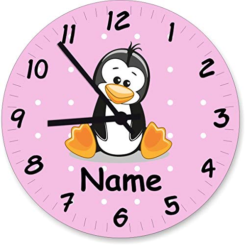 ShirtInStyle Wanduhr Kinderzimmer Wanduhr Pinguin mit Wunschnamen Geschenk Uhr Kinder Handmade, 29cm, Pastellrosa von ShirtInStyle