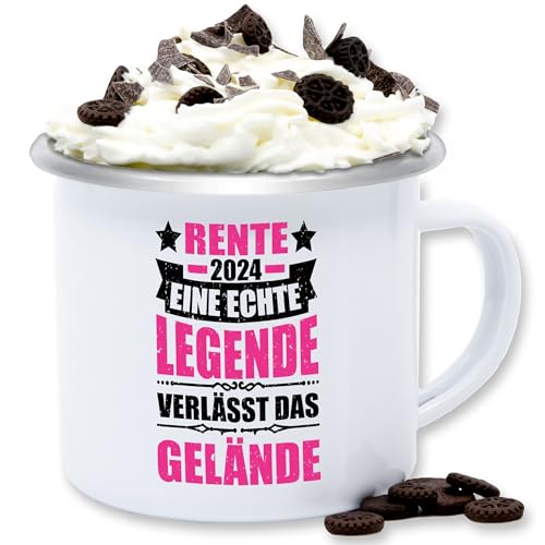 Emaille Tasse Blechtasse - Rentnerin - Rente 2024 eine echte Legende verlässt das Gelände - fuchsia/schwarz - 300 ml - Weiß Silber - ruhestandsgeschenke - rentner renteneintritt die geht in von Shirtracer