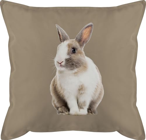 Shirtracer Kissen 50x50 - Osterkissen - Hasenmotiv Ostern Hase Motiv Hasen - 50 x 50 cm - Beige - Geschenk Frohe osterartikel kissenhülle Ostergeschenk schmusekissen osterm Osterhase mit ostermotiv von Shirtracer