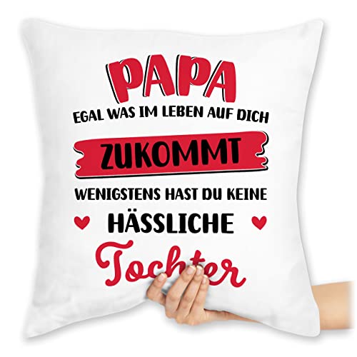 Shirtracer Kissen 40x40 Zierkissen - Geschenk zum Vatertag - Papa egal was im Leben auf Dich zukommt wenigstens hast Du Keine hässliche Tochter - 40 x 40 cm - Weiß - Vatertagsgeschenk Vater Herrentag Shirtracer Kissen 40x40 Zierkissen - Geschenk zum Vatertag - Papa egal was im Leben auf Dich zukommt wenigstens hast Du Keine hässliche Tochter - 40 x 40 cm - Weiß - Vatertagsgeschenk Vater Herrentag von Shirtracer