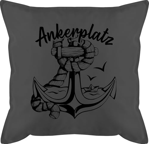 Shirtracer Kissen 50x50 - Statement - Ankerplatz mit Anker und Papierboot - 50 x 50 cm - Grau - strandkorbkissen Statement-Kissen Statements maritim zierkissen Motiv kissenbezüge füllung für Couch Shirtracer Kissen 50x50 - Statement - Ankerplatz mit Anker und Papierboot - 50 x 50 cm - Grau - strandkorbkissen Statement-Kissen Statements maritim zierkissen Motiv kissenbezüge füllung für Couch von Shirtracer