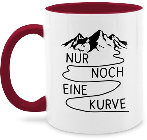 Tasse Tassen 325ml - Wandern - Nur noch eine Kurve - 325 ml - Bordeauxrot - wanderfreunde berg geschenk berge bergen wander wanderer kurven sprüche ich gehe spruch von Shirtracer