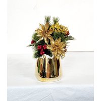 Weihnachts-Seidenblumengesteck Mit Schimmerndem Gold-Weihnachtsstern, Stechpalme Und Kiefer in Einer 10 "Großen Goldglasvase von Shoeclock