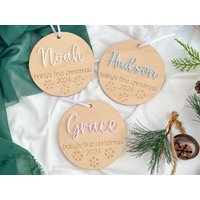 Baby Erste Ornamente 2025, Neue Geschenk Für Weihnachten, Personalisierte Aus Holz Babys, Andenken Neugeborene, Babyparty von ShopGraysonCo