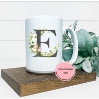 E Kaffeebecher, Alphabet Becher, Buchstabe E, Floral, Gold, Geschenk Für Ihn, Sie, Inspiration Teebecher von ShopHarlowBoutique