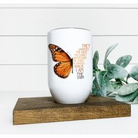 Sie Flüsterten, Dass Dem Sturm Nicht Widerstehen Können Tumbler, Schmetterlings-Tumbler, Inspirational 20 Unze, Personalisiert, Geschenk Für Sie von ShopHarlowBoutique