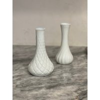 Milchglas-Vasen von ShopItsDestinee