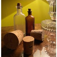 Ein Dutzend Verjüngte Korken/Konvolut Natürlicher Flaschenstopfen Ungetragen Bastelprojekte Upcycle Reuse Stopfen Ein Dutzend Verjüngte Korken/Konvolut Natürlicher Flaschenstopfen Ungetragen Bastelprojekte Upcycle Reuse Stopfen von ShopJunket