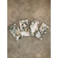 Jasper Eisgefärbte Servietten + Tischdecken | Tocayo Handgefärbt 100% Baumwolle Grün Olive Salbei von ShopTocayo