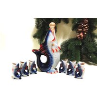 Vintage Porzellan-Service-Set, Fisch-Dekanter Und 6 Schnapsgläser, Antikes Trinkglas-Set Aus Der Sowjetunion, Altes Barware-Trinkset Für Alkohol von ShopVintageUA