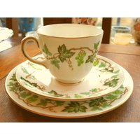 Elegante Santa Clara Wedgwood Trauben Und Reben Trio X 3 Eine Zuckerdose von ShopVintageUniqueUK