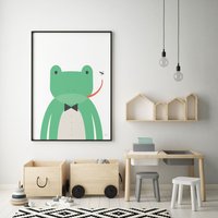 Grüner Frosch in Einer Fliege, Der Eine Fliege Fängt Kunstdruck Für Kinder von ShowlerandShowlerUK