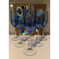 Blue Fluted Champagne Vina Von Libbey Glass Company | Blaues Bargeschirr Blaue Tischlandschaft von SiEstates