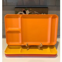Vintage Tupperware Brotablage | Gelb Rot Orange Gebrannte Orangetupperware Tabletts Camping Teller Picknick von SiEstates