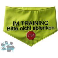 Im Training Hundehalstuch Neongelb - Warnbandana „Bitte Nicht Ablenken" Trainingswarnung Für Hunde Im Training Hundehalstuch Neongelb - Warnbandana „Bitte Nicht Ablenken" Trainingswarnung Für Hunde von SibasHundewelt