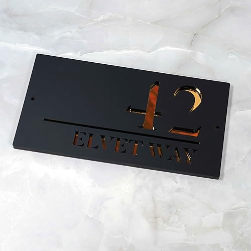 Signature Creations Personalisiertes Hausadressschild – Individuell graviertes Namensschild, modernes Türnummernschild für Zuhause, einzigartiges Straßenschild, Haustürschild (mattschwarz von Signature Creations