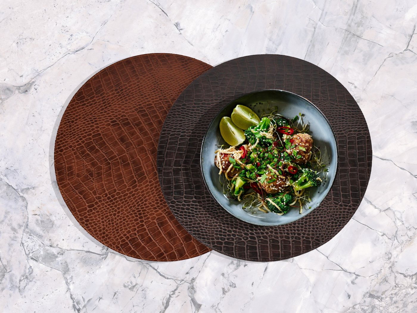 Signature Home Collection Platzset Tischsets 6-er Set rund Kroko Leder Imitat zweifarbig, (Set, Tischset 6-er Set Kunstleder 38 x 38 cm), beideseitig verwendbar mit 2 unterschiedlichen Farben von Signature Home Collection