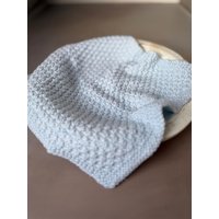 Weiche Blaue Beulen-Decke | 17x17 "Neugeborenen Layer Acryl Strick-Baby-Foto-Prop Weiche Blaue Beulen-Decke | 17x17 "Neugeborenen Layer Acryl Strick-Baby-Foto-Prop von SignatureSimone